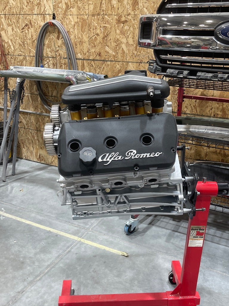 Alfa Romeo 2.5 liter busso engine long block