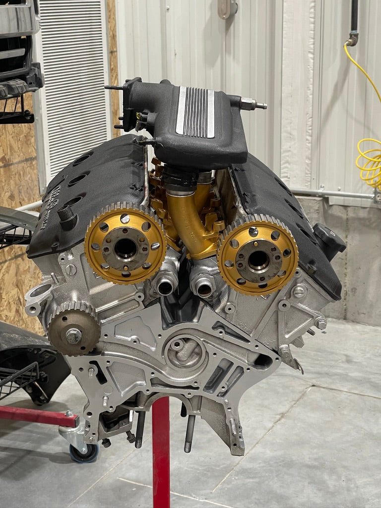 Alfa Romeo 2.5 liter busso engine long block