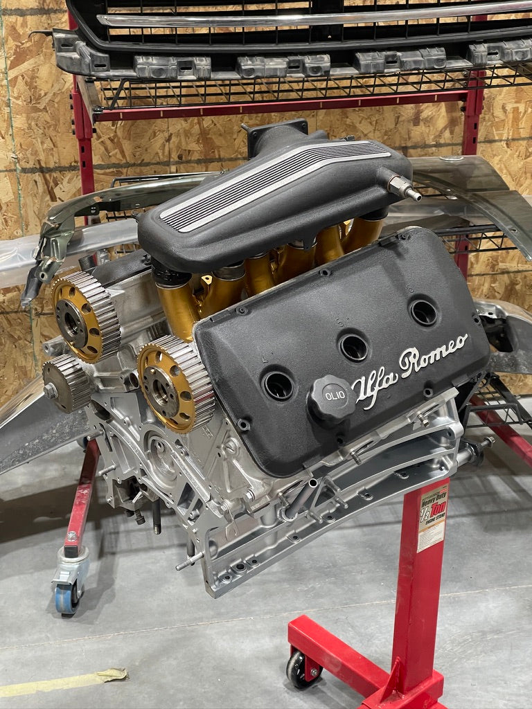 Alfa Romeo 2.5 liter busso engine long block