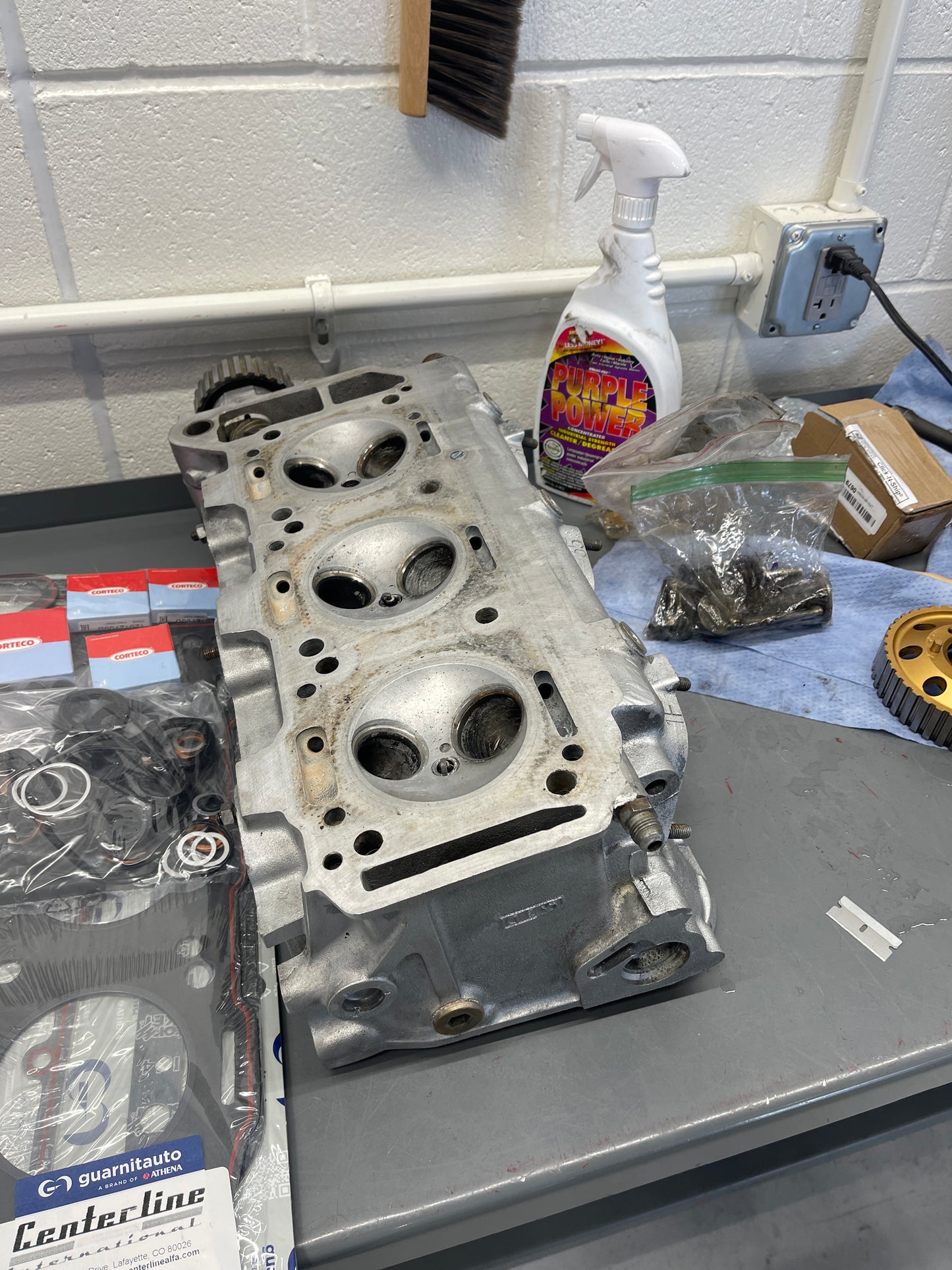 Alfa Romeo 2.5 liter busso engine long block